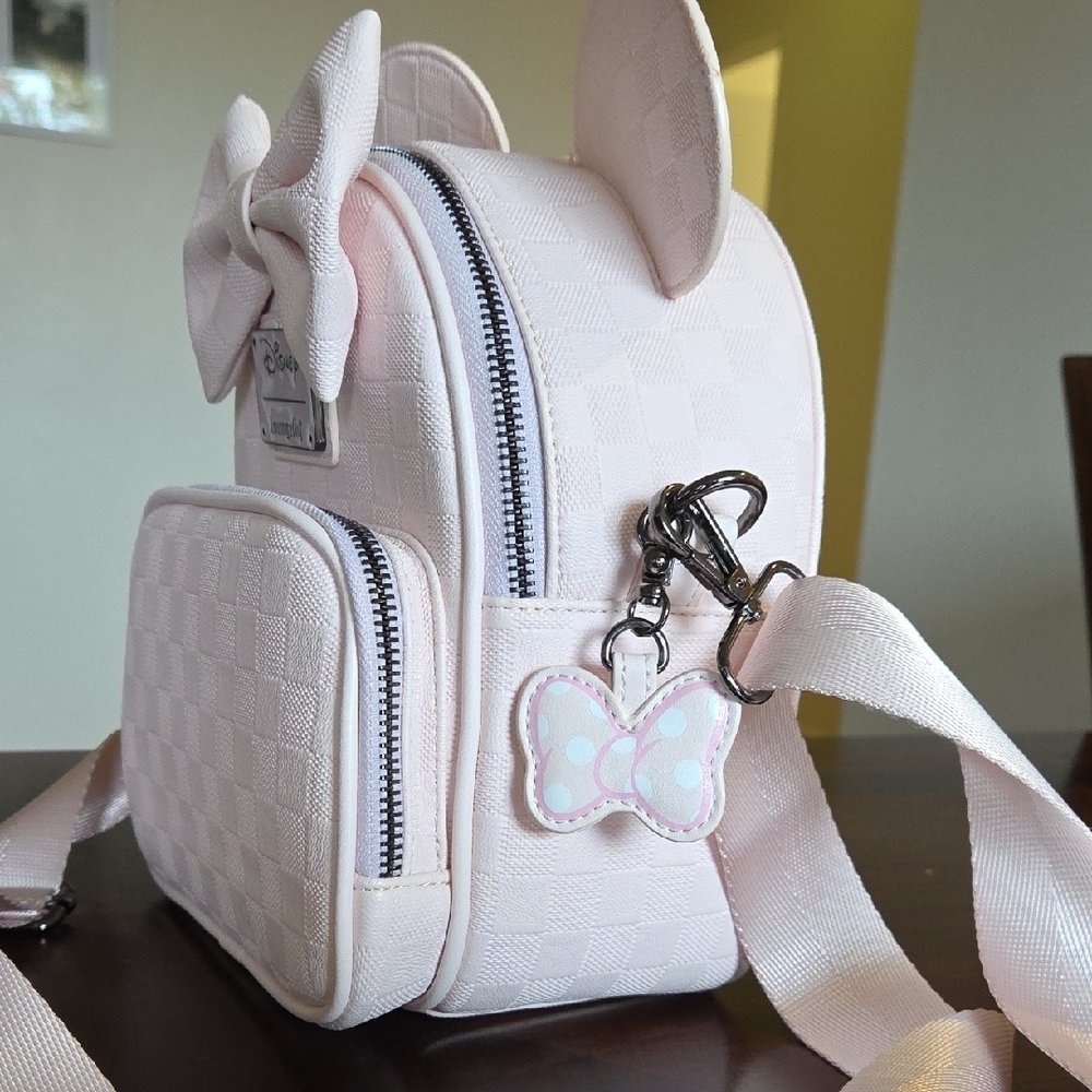 Loungegly Disney Light Pink Minnie Mouse Backpack - Picture 2 of 7